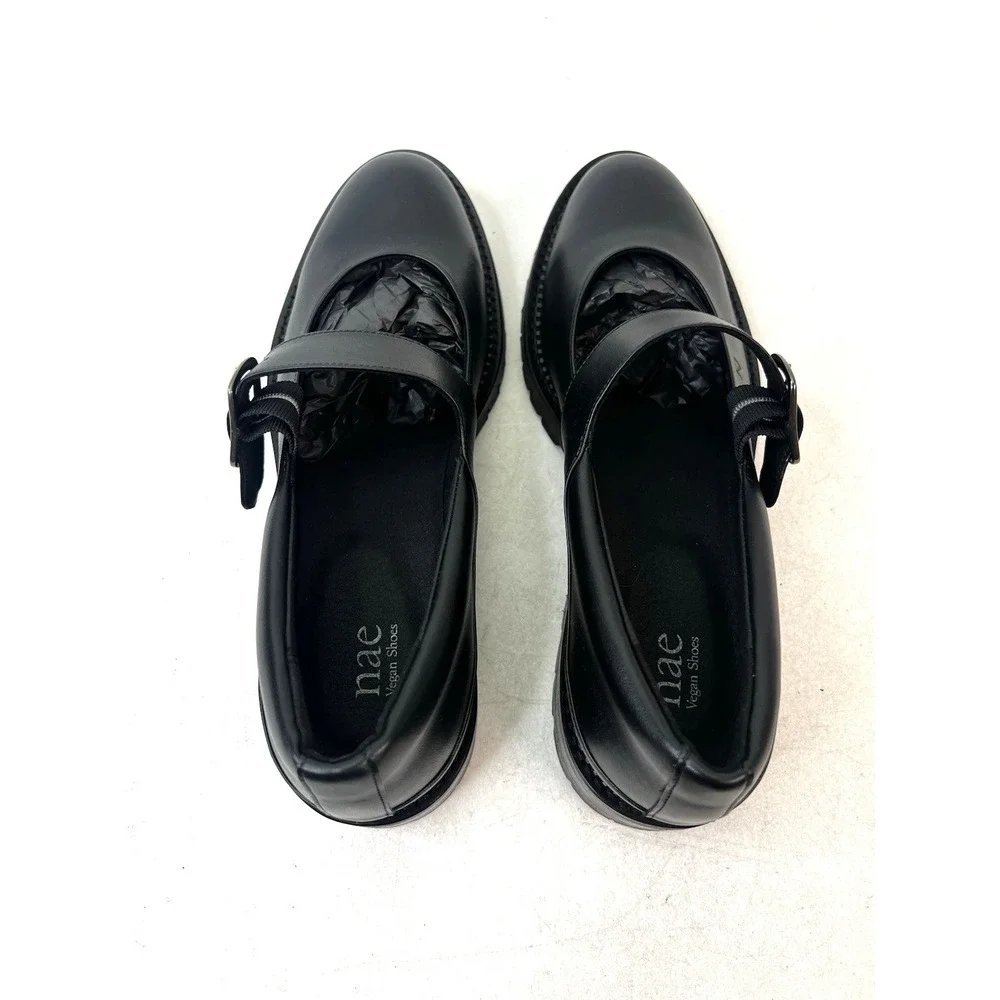 nae Vegan Shoes Women's Emisa Loafer in‎ Apple Skin Black w/ Strap Buckle Sz 9.5